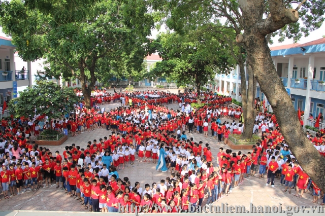 Description: C:\Users\Administrator\Pictures\2019-09-05 khai giang TH phuc diên\khai giang TH phuc diên 013.JPG