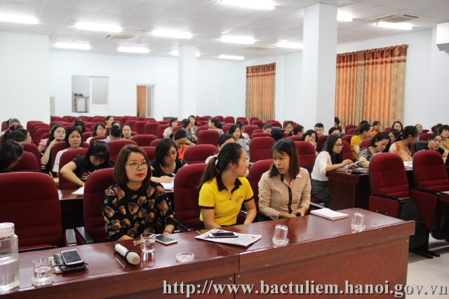 Description: C:\Users\Administrator\Pictures\2019-09-25 hop ủy ban tháng 9 và tập huấn TCKH\hop ủy ban tháng 9 và tập huấn TCKH 020.JPG