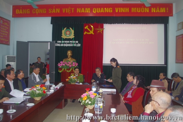 Description: E:\2. Trang dien tu CATP\gặp mặt CB hưu trí 2020\Đồng chí Đại tá Lế Đức Hùng trong buổi gặp mặt thân mật cán bộ hưu trí CAQ.JPG