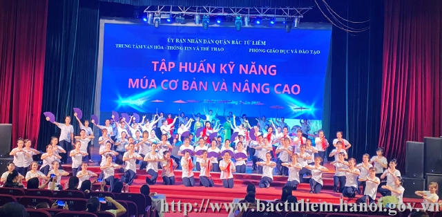 Quận Bắc Từ Liêm bế giảng Lớp Tập huấn kỹ năng Múa cơ bản và nâng cao năm 2022