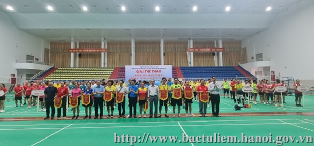 Hội người cao tuổi Quận tổ chức giải thi đấu thể thao người trung, cao tuổi năm 2024